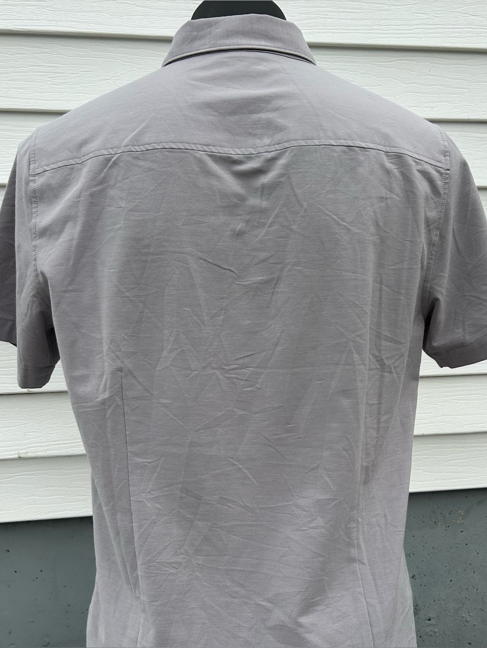 VUORI men’s button down - Picture 3 of 9